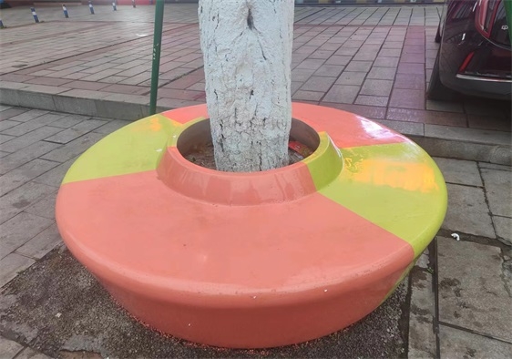 成都玻璃（lí）鋼圍樹椅